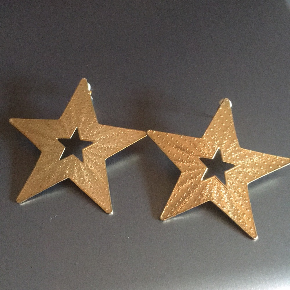 H&M STAR ⭐️ STUD EARRINGS